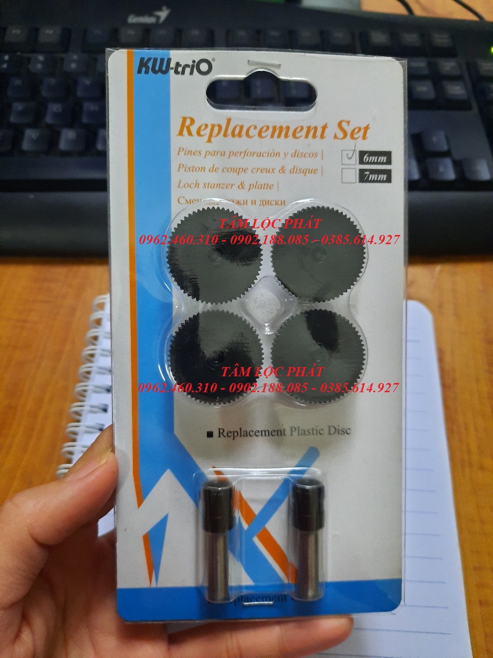 Lưỡi dao máy đục lỗ kw-trio 952 , vỉ gồm 2 lưỡi dao + 4 đế nhựa