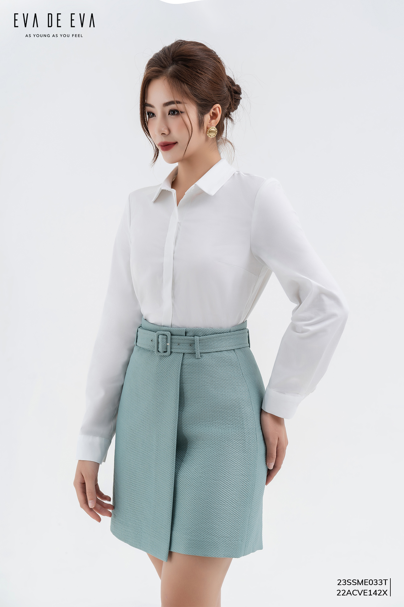 Chân váy mini chữ a có đai trang trí eva de eva 22acve142x