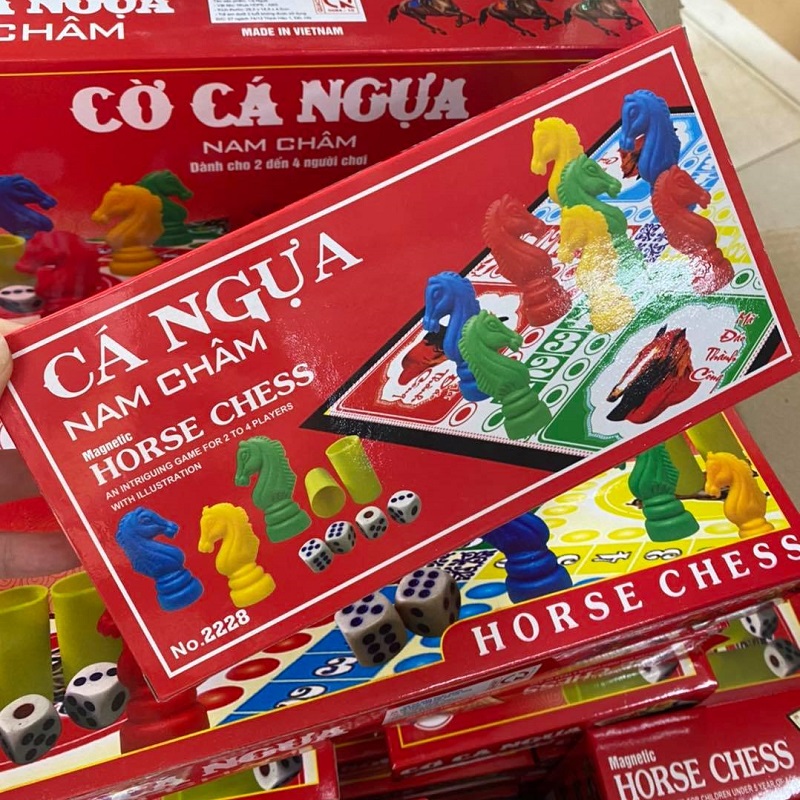 Bộ cờ cá ngựa nam châm tn217003, đồ chơi cờ cá ngựa cho bé 4 màu