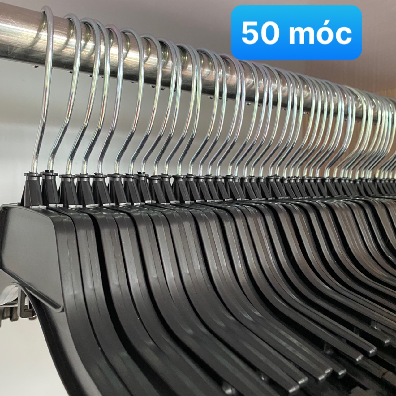 Móc nhựa 484 treo trong nhà tiện lợi, mẫu móc áo treo đồ gia dụng