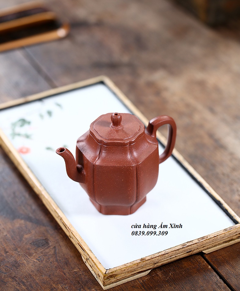 Ấm Tử Sa Nghi Hưng Cung Đăng 210 ml