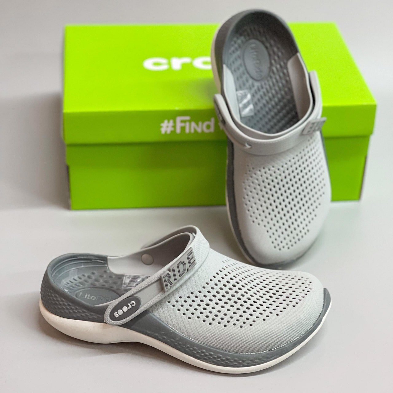 Dép sục chống hôi chân crocs literide 360 cho cả nam và nữ màu ghi lót xám