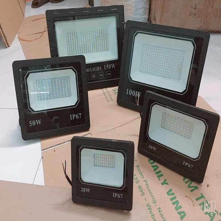 Đèn Pha Led 100W Chống Nước Ip67 - hàng không đẹp như mô tả xin hoàn tiền