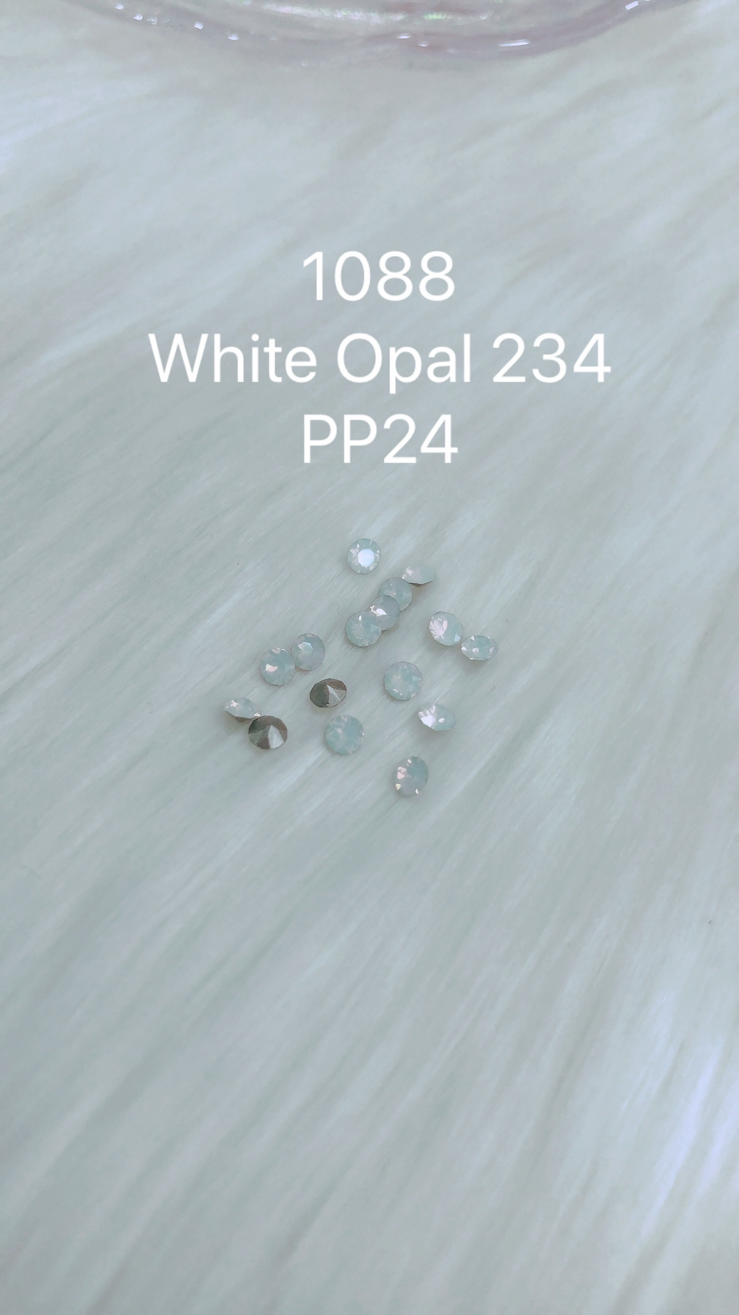 Pha lê áo chân nhọn cao cấp 1088 pp24 234 white opal 20 viên