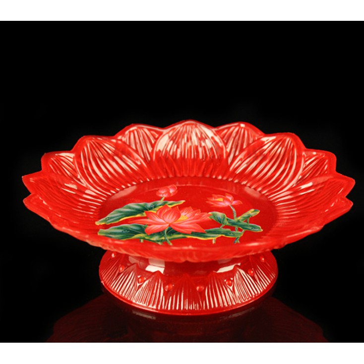 Dĩa trái cây màu đỏ hoa sen trang trí bàn thờ