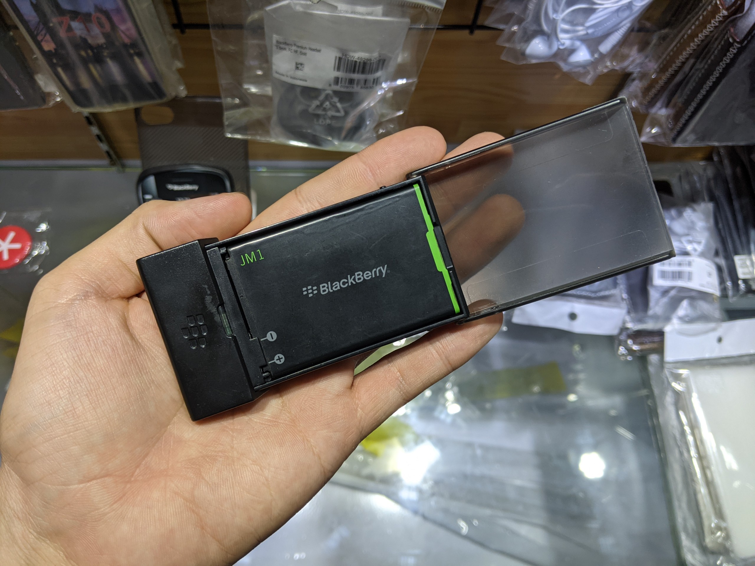 Hộp Sạc Pin Rời Blackberry 9900/9860  - Hộp Sạc Dành Riêng Cho Blackberry - Hộp Sạc Pin Rời Bb