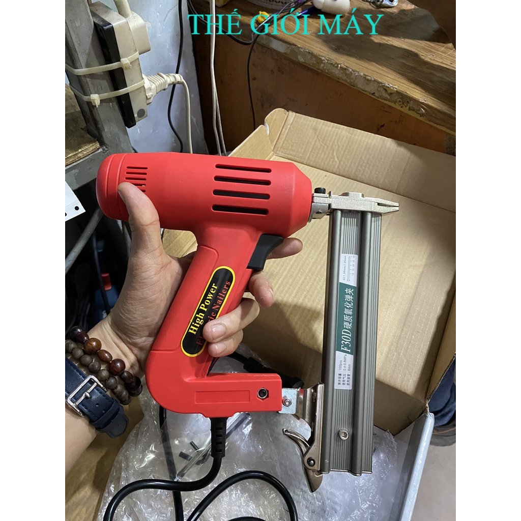 Súng bắn đinh gỗ sử dụng điện 220v thế giới máy .