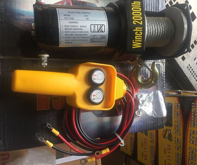 tời cứu hộ ô tô , tời điện 12v - 2000lbs trọng tải kéo 900kg