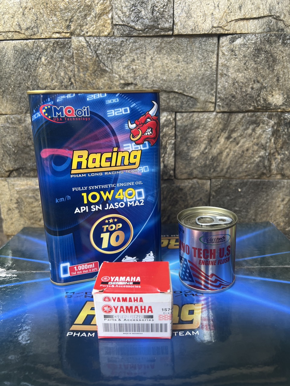 [HCM] Nhớt MQ Phạm Long Racing 10W40 tổng hợp cho xe máy 4 thì có chiết lẻ+ tặng lọc nhớt yamaha+ súc động cơ+ 1khăn
