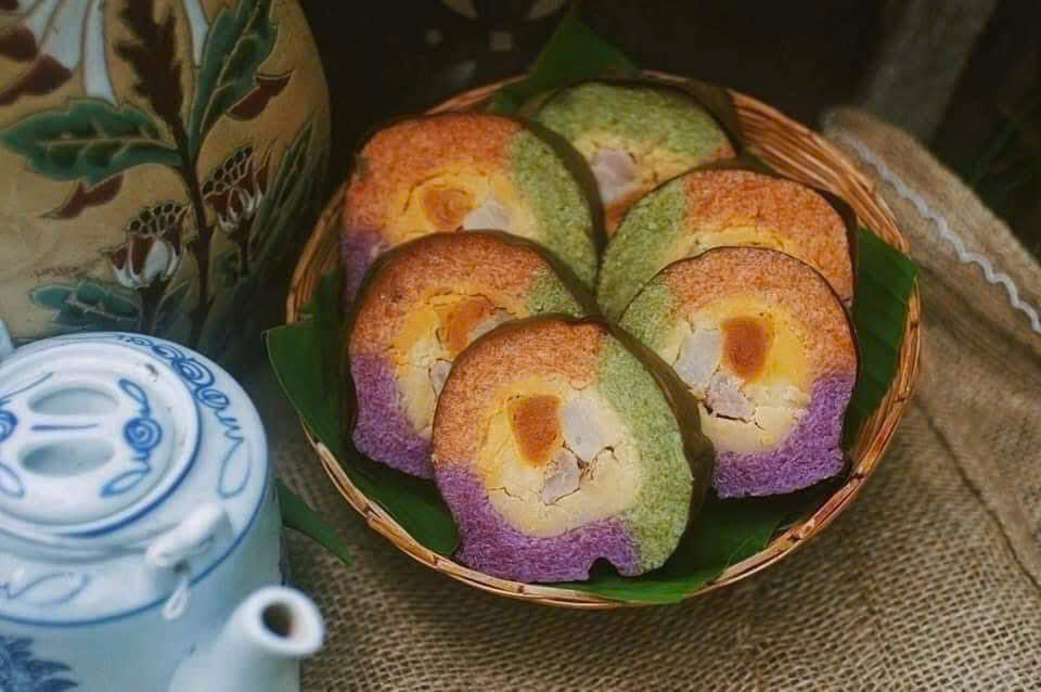 Bánh Tét 3 Màu Trứng Muối - đòn 700gr siêu ngon