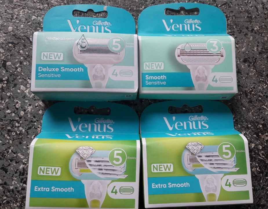 Gillette venus deluxe Smooth Sensitive hộp gồm 4 đầu thay