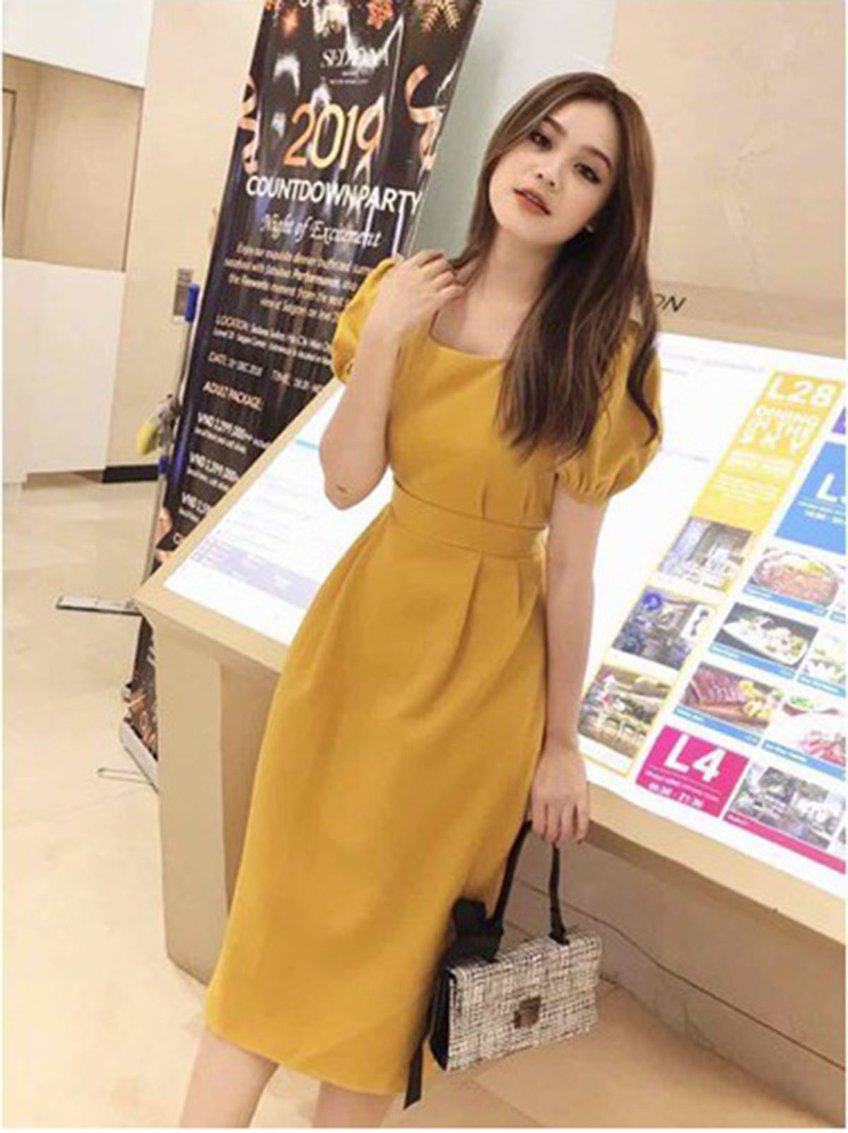 [HCM]Đầm cổ vuông tay phồng sang chảnh