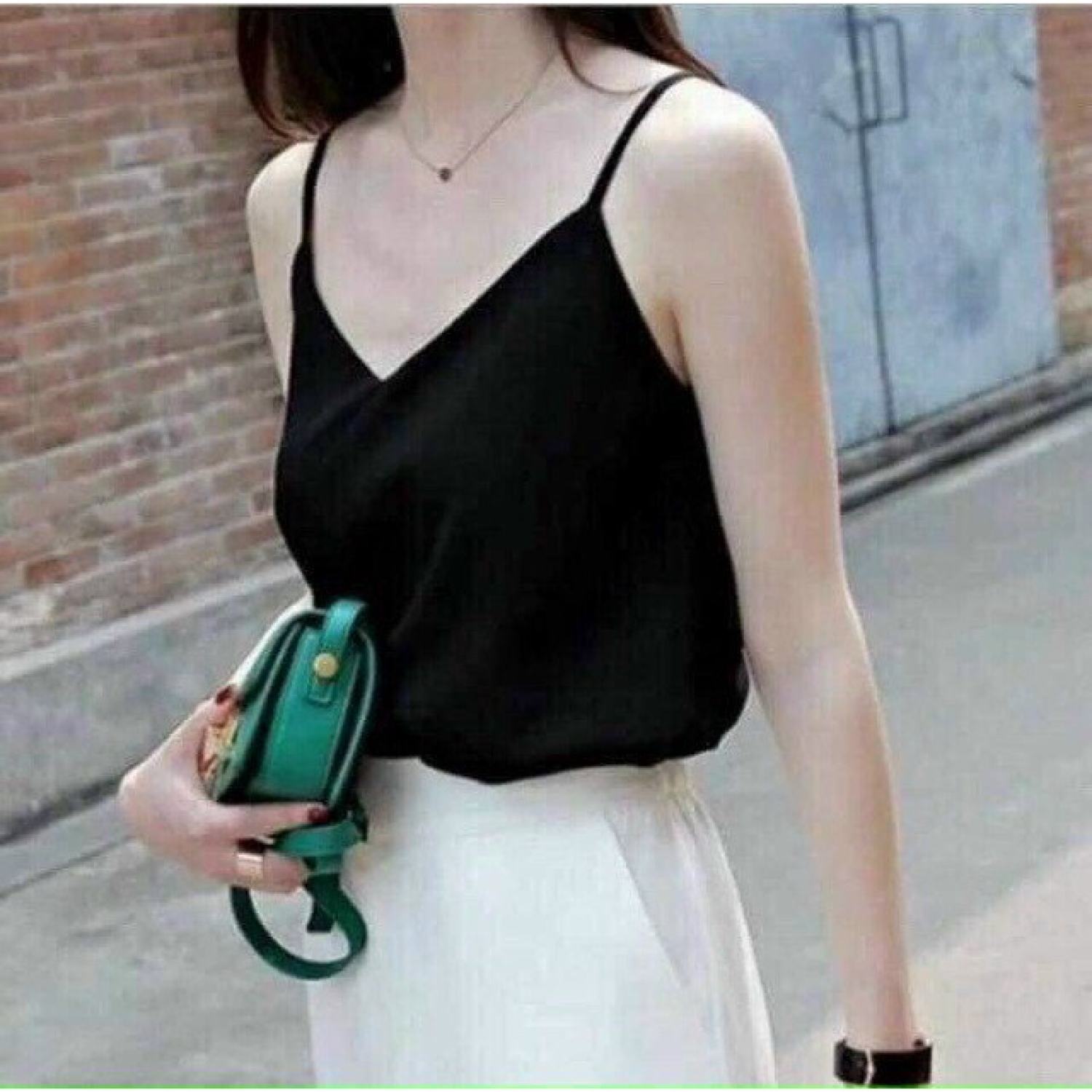 Áo 2 dây lụa cổ tim chất đẹp nhiều màu -- Hàng loại đẹp