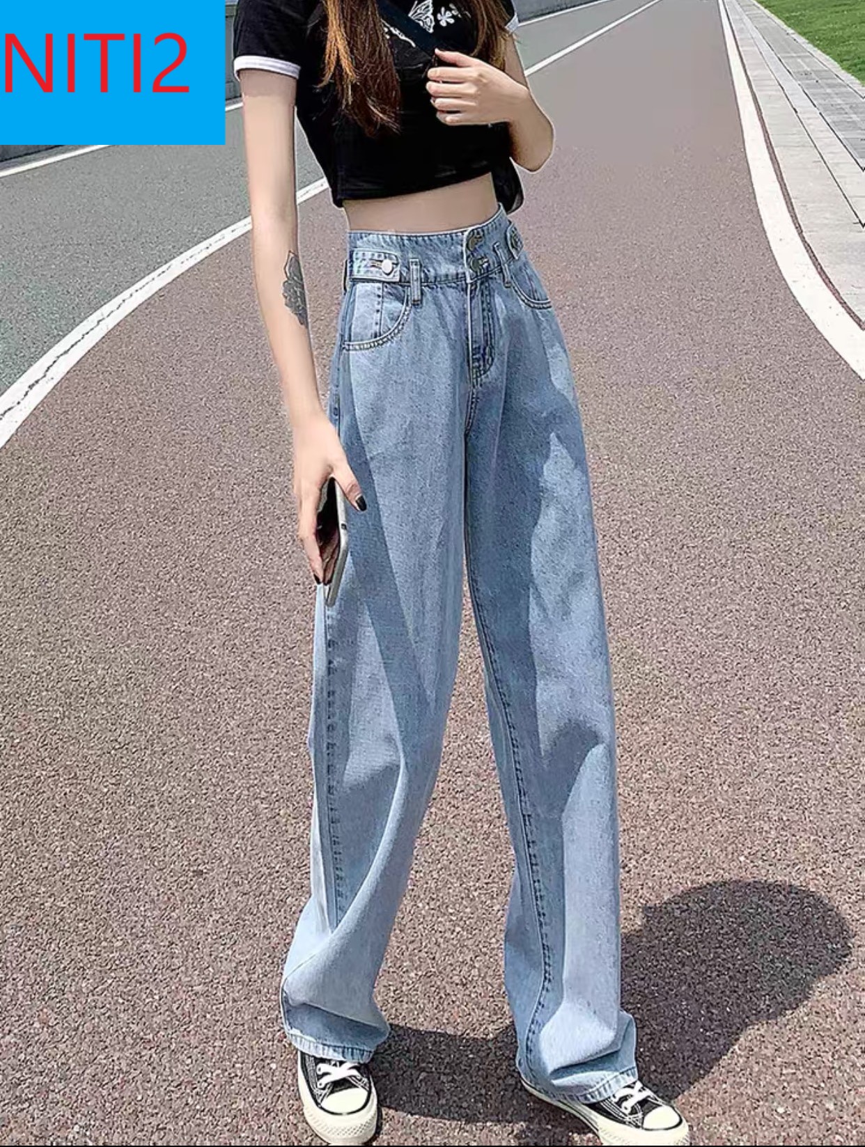 QUẦN JEAN ỐNG RỘNG NỮ LƯNG CAO MÀU XANH NHẠT 2 NÚT PHỐI 2 ĐAI LAI CUỐN NÓ HOT QUÁ TRỜI