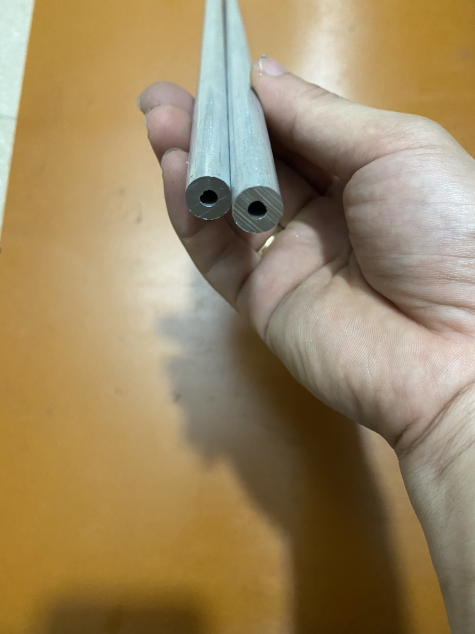 Ống nhôm đường kính ngoài 10mm lỗ 4mm