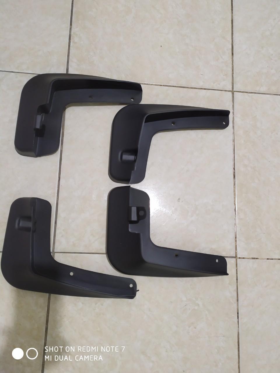 Bộ Chắn bùn theo xe Xpander