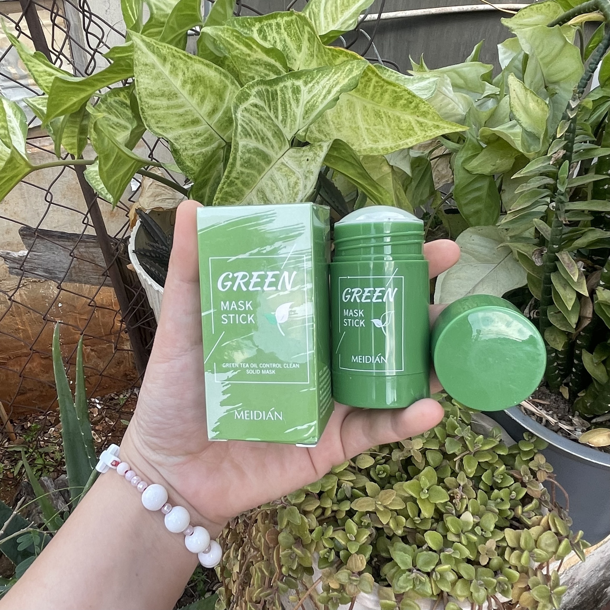 Thanh lăn mặt nạ trà xanh green mask stick - nạ trà xanh dạng lăn