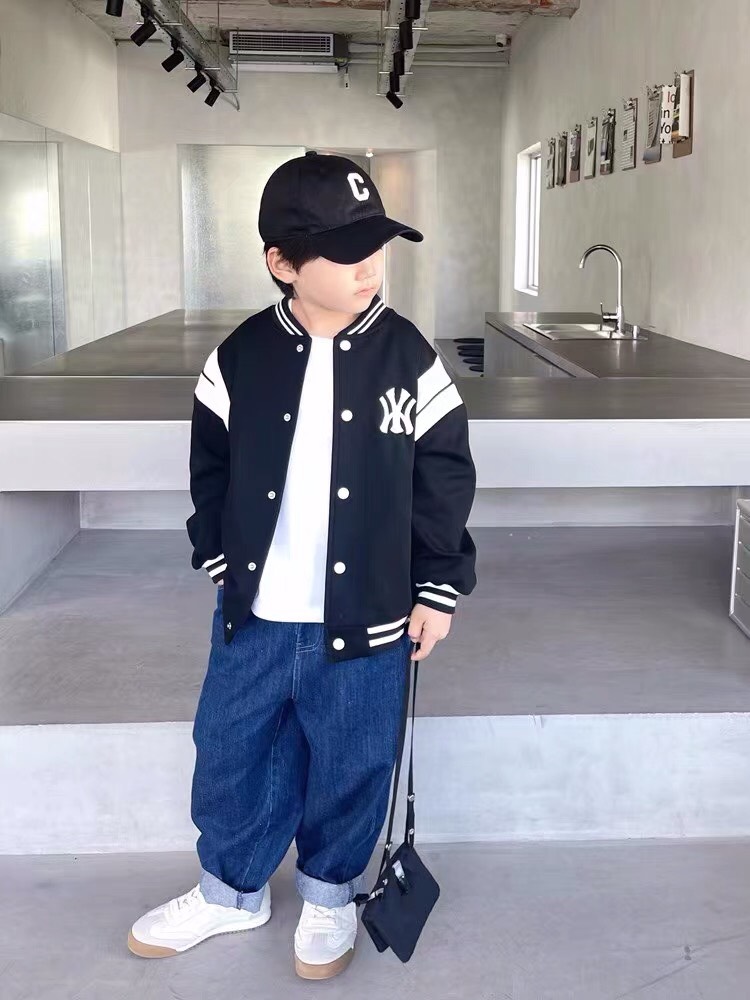 Áo Khoác nỉ Bomber cổ trụ siêu hót cho bé