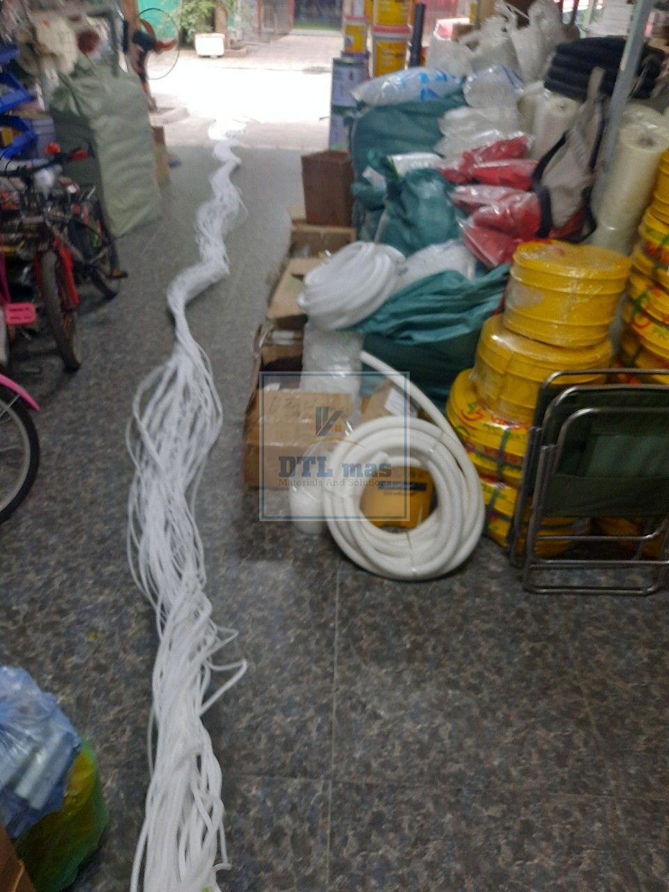 Backer rod ø5mm cuộn 10m dài - Xốp ống chèn khe bê tông, khe co giãn, khe cửa, khe đồ nội thất