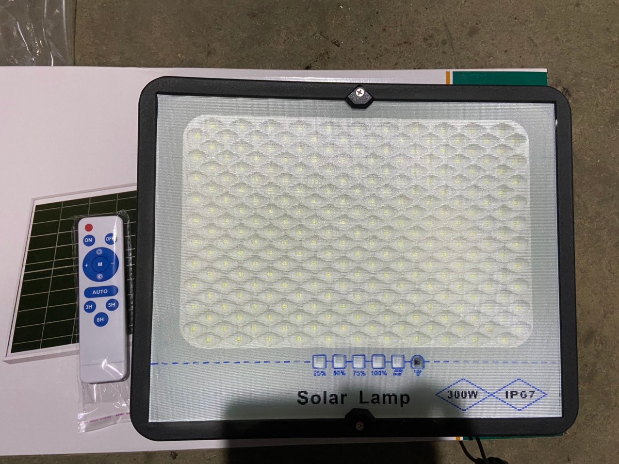 Đèn năng lượng mặt trời 300w solar lamp