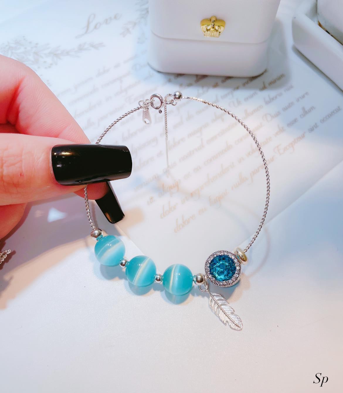 Lắc tay nữ gắn charm đá phong thuỷ chất liệu bạc s925 MS19b