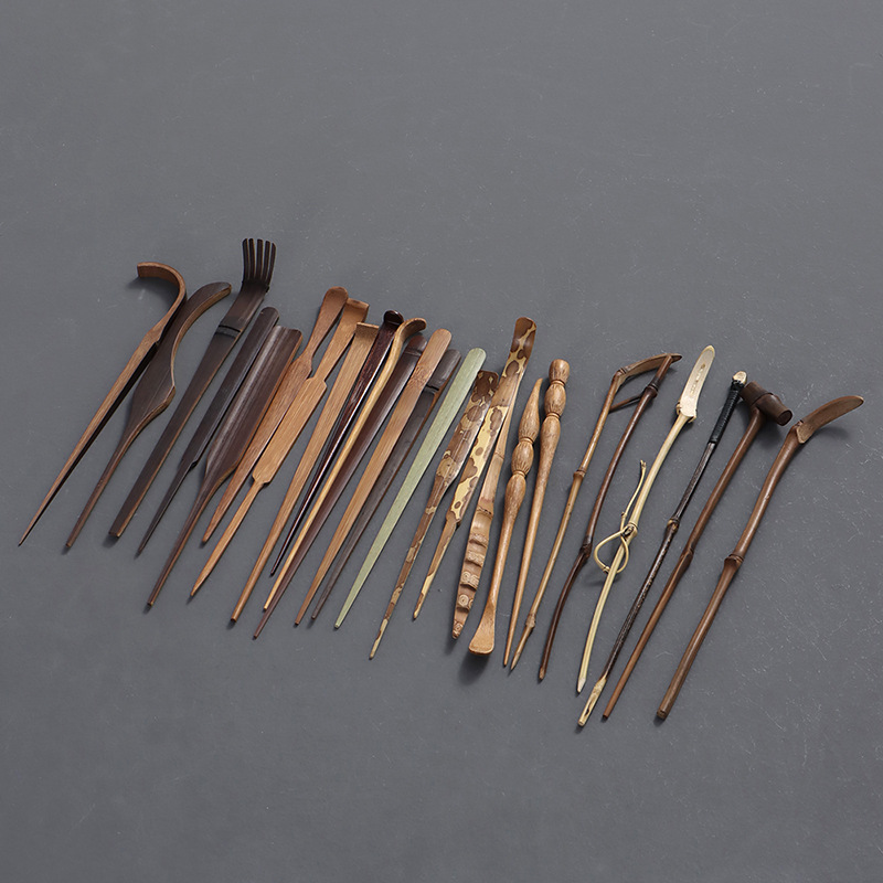 Kim trà, Cây Lùa Trà, Khuề Trà, Đẩy Trà- tre già dùng thông lỗ lọc trà bị tắc, nghẽn do bã trà bán vào,....