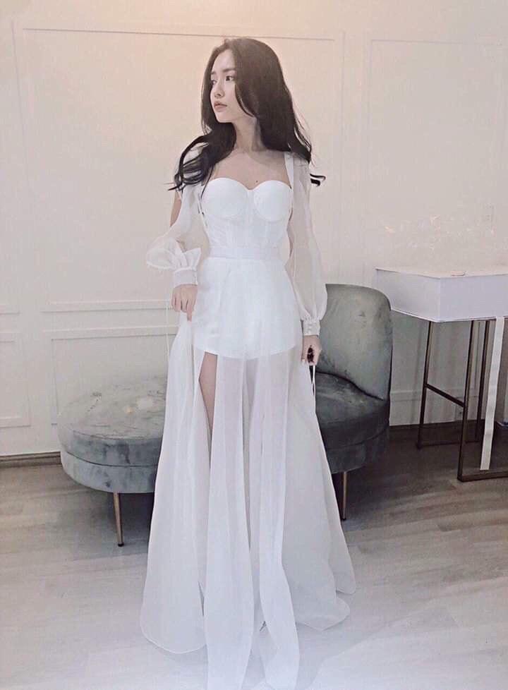 Đầm jum maxi voan y hình