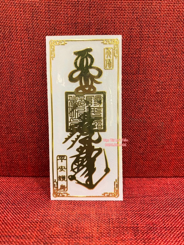 Linh phù dán hộ thân may mắn