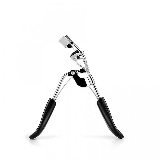 Dụng cụ bấm mi