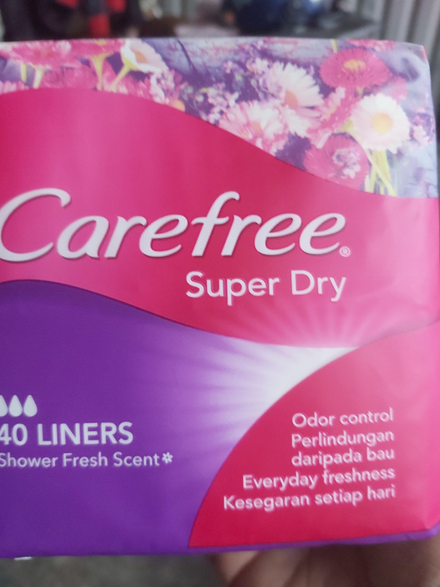 [HCM]Băng vệ sinh Carefree hằng ngày siêu thấm gói 40 miếng