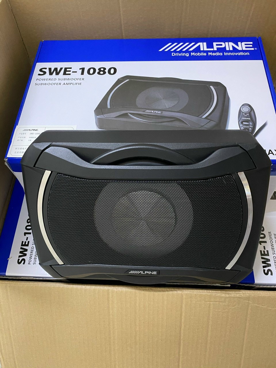 Loa Sub Gầm Ghế, Loa Siêu Trâm, Loa Bass APINE SWE-1080 160W, Âm Thanh Hay Sống Động, Đầy Đủ Phụ Kiện Dây Giắc, Có Kỹ Thuật Viên Hướng Dẫn Từ Xa, Bảo Hành 12 Tháng
