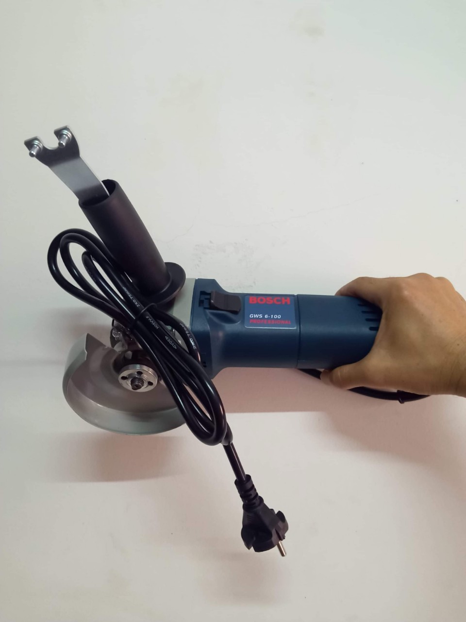 Máy mài cầm tay bossh gws 6-100