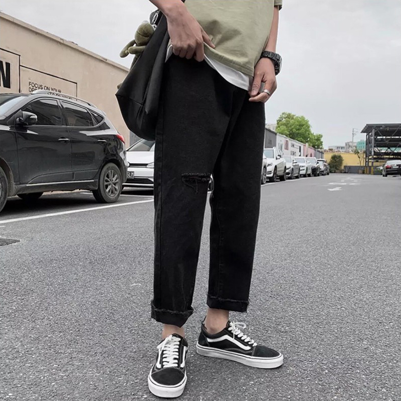 Quần Baggy Jeans Nam Đen Rách Gối Dáng Đứng Ống Rộng Suông Phong Cách Trẻ Trung Năng Động