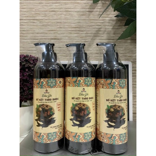 Gội bồ kết thảo dược hà thủ ô chai lớn