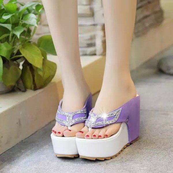 Giày đế xuống cú mèo