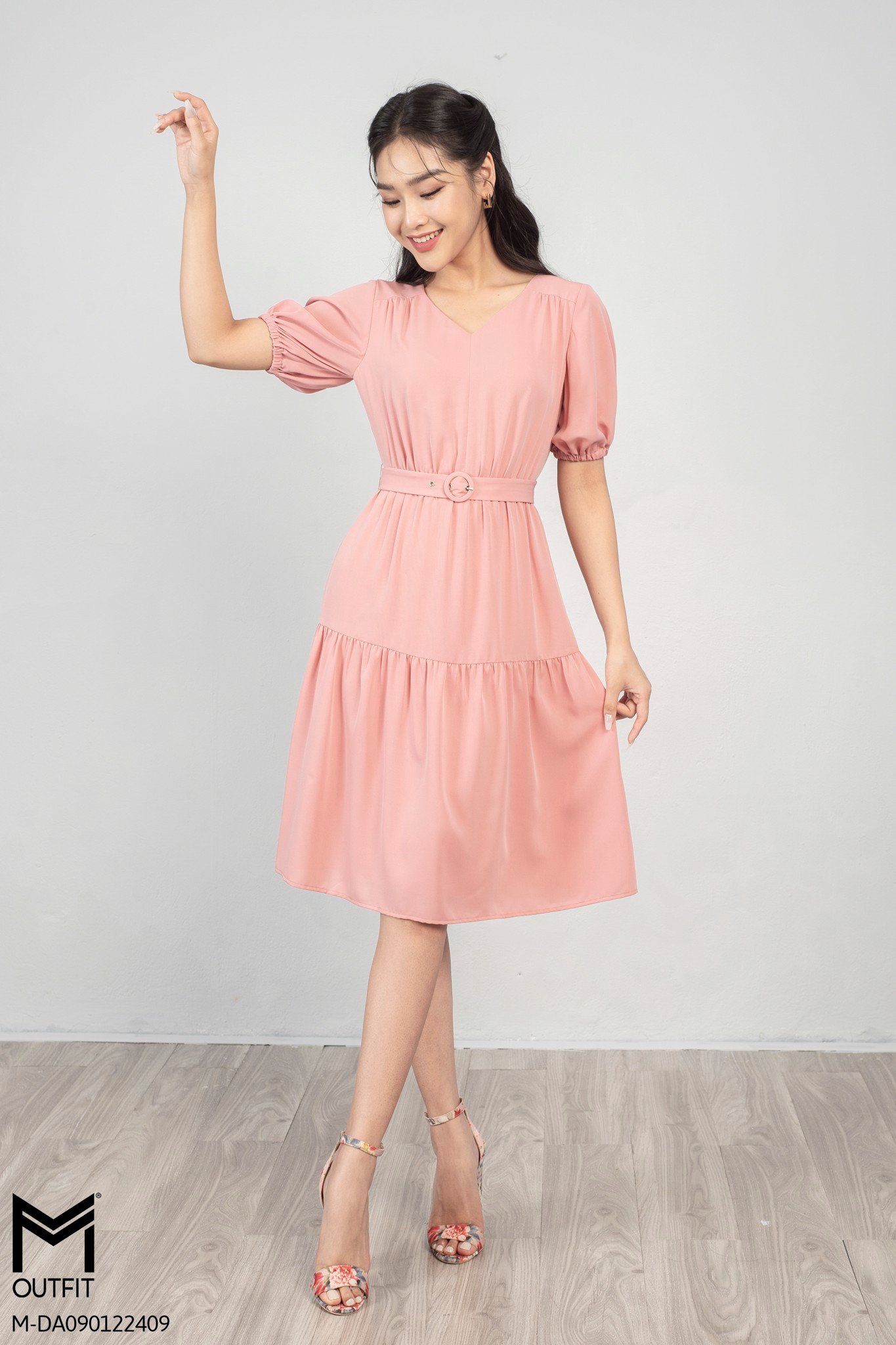 Đầm dáng xòe, cổ tim, tay chun bồng kèm đai TT - Mmoutfit
