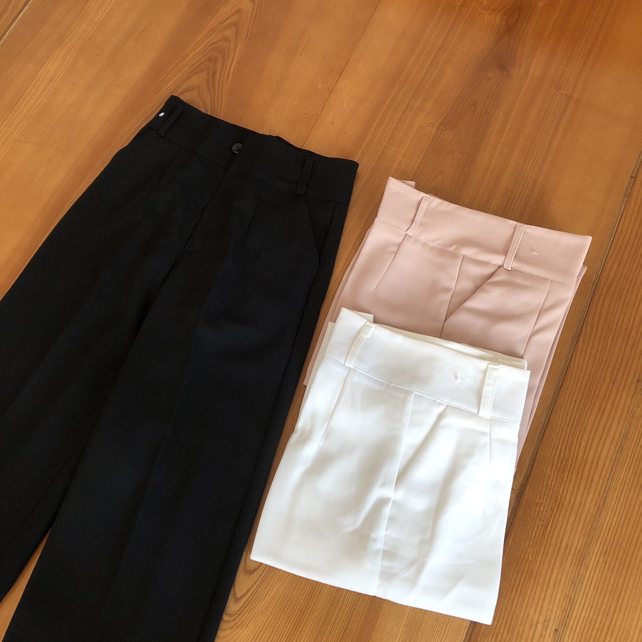 Quần ống rộng suông nữ  lưng cao khuy giữa