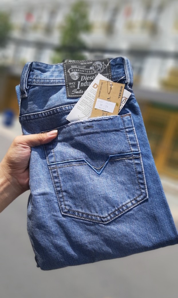 ( GIÁ  XẢ HÀNG) QUẦN JEAN COTTON NAM MÀU XANH DƯƠNG, TRẺ TRUNG, BỀN MÀU, THOẢI MÁI THOÁNG MÁT KHI MẶC ( TẶNG KÈM ĐÔI VỚ CAO CẤP)