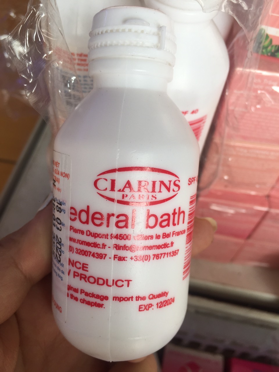 Lốc 6 chai sữa non kích trắng da federal bath clarins 115g