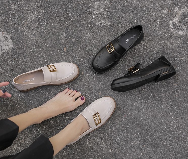 Giày Loafer Nữ Da Mềm Đế 3cm Màu Đen và Kem