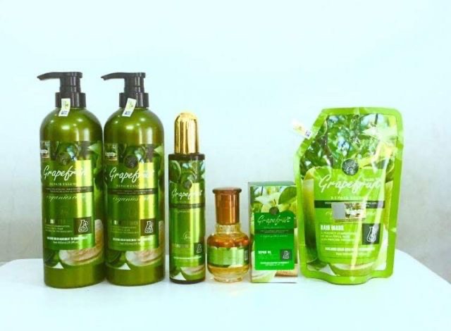 Xịt dưỡng Bưởi Grapefruit kích thích mọc tóc Gold 250ml giúp tóc khỏe manh,chống rụng,giúp kích tóc mọc nhanh gấp 3,4 lần,cho bạn mái tóc luôn bóng khỏe- tina vu store