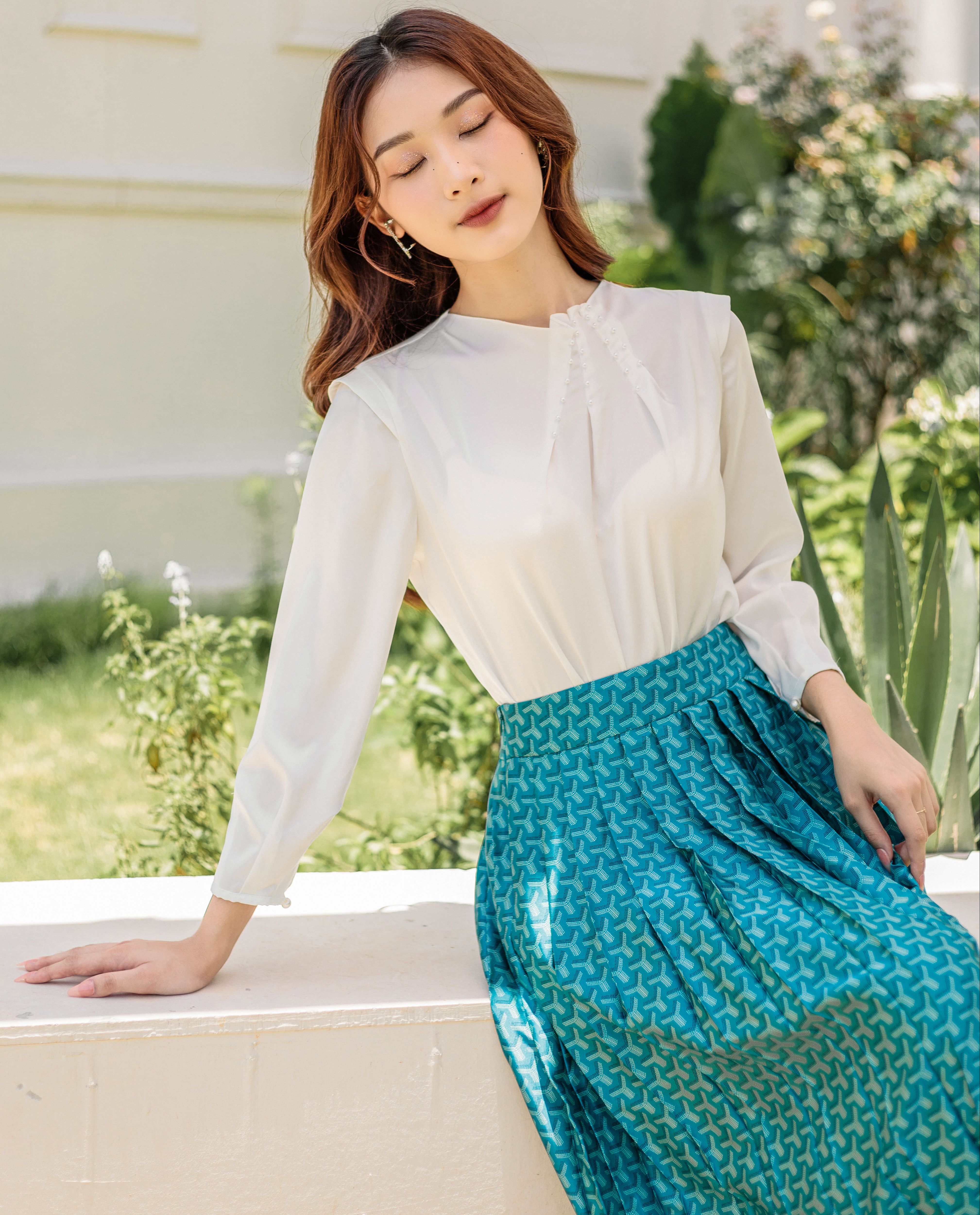 Chân VáY XếP LY DàI đính Ngọc giá rẻ Tháng 82023BigGo Việt Nam