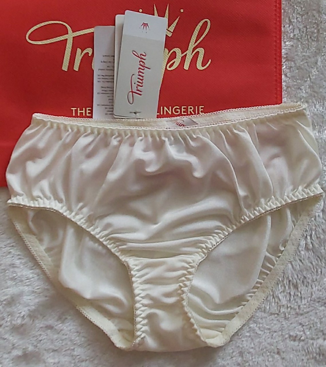 Quần Triumph Blissy 09 Midi Cạp Cao