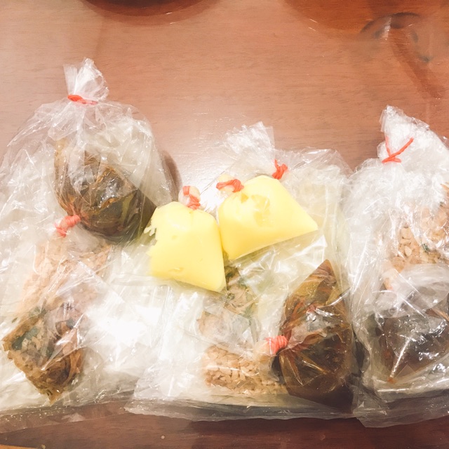 Bánh tráng me/me bơ
