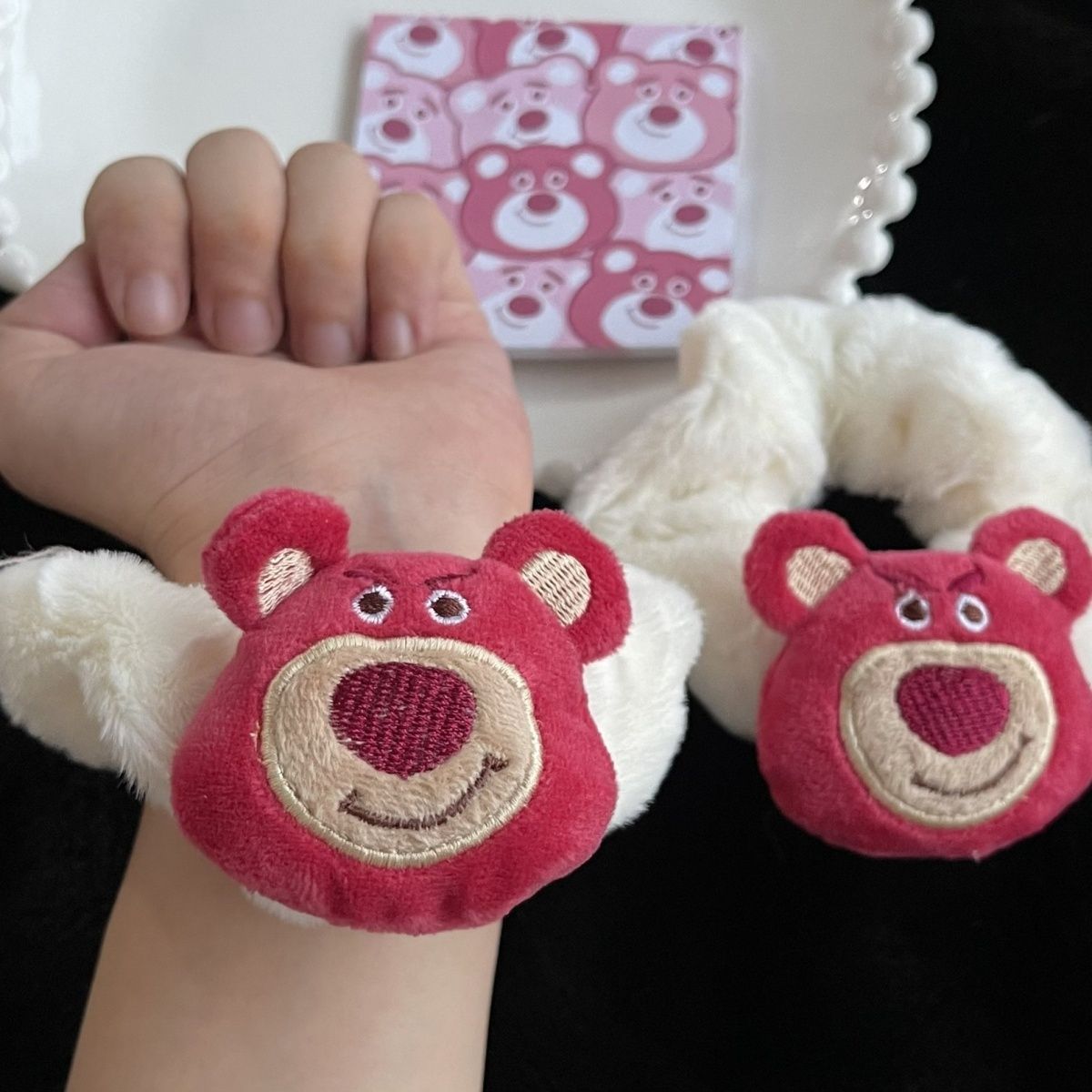 Dây cột tóc nhung gấu hồng dâu bông đáng yêu