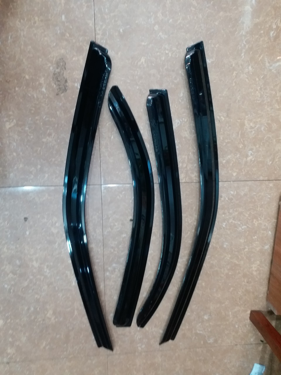 Bộ vè che mưa đen xe Kia Spectra dành cho các đời xe