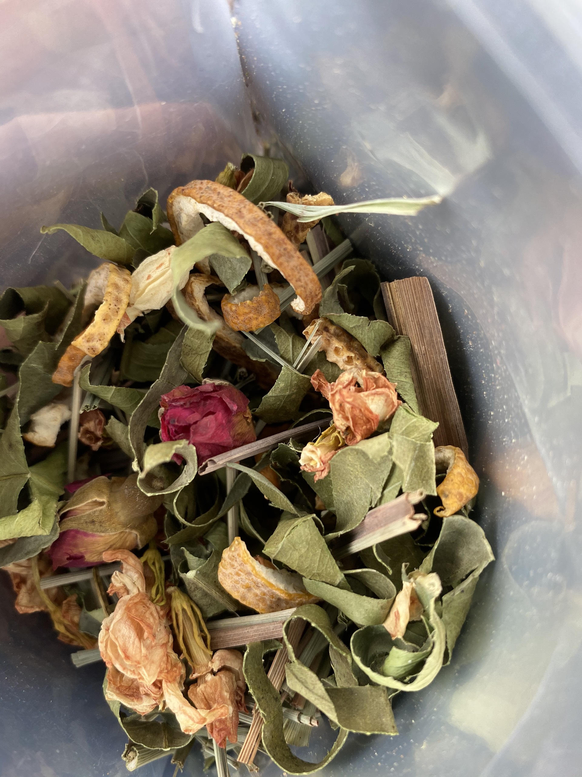 Hoa lá xông mặt ngâm chân spa thẫm mỹ viện