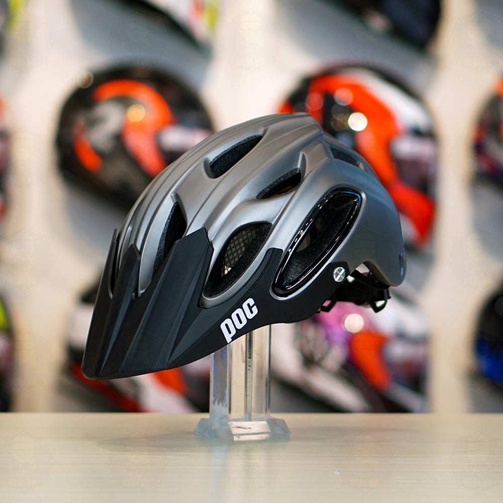 NÓN THỂ THAO POC 07 MÀU XÁM BẠC KÈM TÚI ĐỰNG NÓN VÀ HỘP