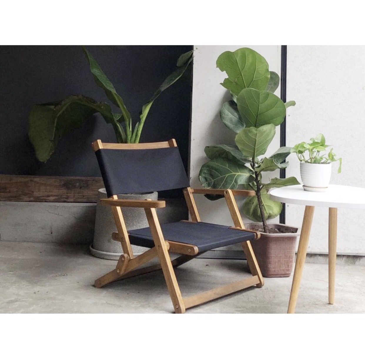 GHẾ TỰA GẤP GỌN CÓ TAY VỊN KIỂU NHẬT - GHẾ GỖ CAFE GẤP GỌN CÓ TAY VỊN XUẤT KHẨU IKEA