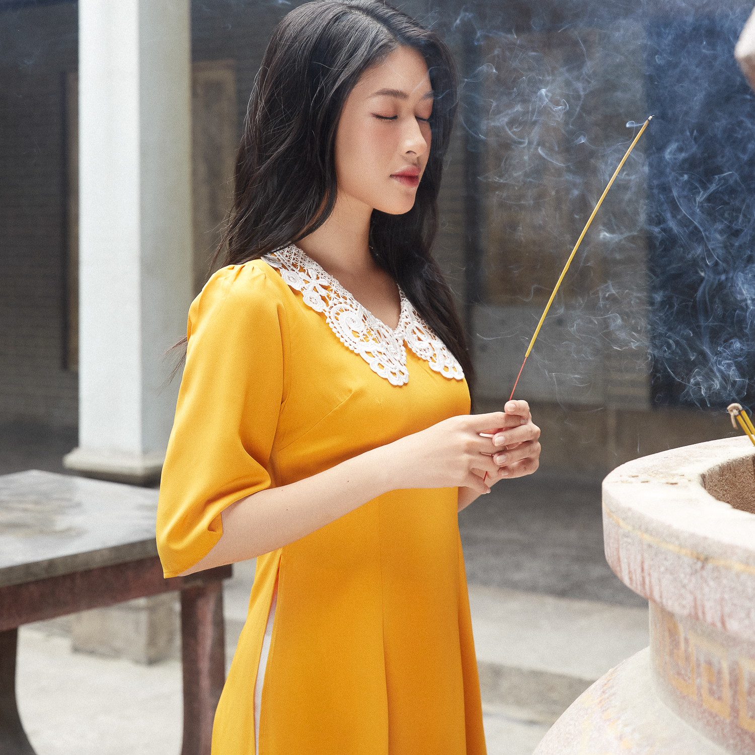 [NHẬP MÃ FALAZSOCIAL0830K GIẢM NGAY 30K] Áo dài Hoàng Nhi MAYBI lụa tuyết màu vàng (Không kèm quần lụa)